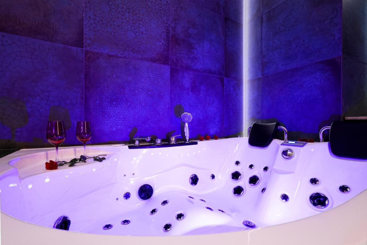 Jacuzzi & Bike Apartment, كراكوفيا المظهر الخارجي الصورة